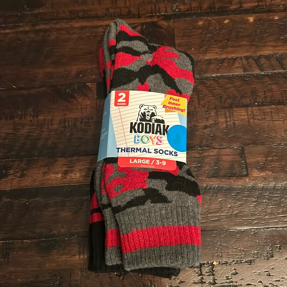 NWT Boys 2 pack of Kodiak Thermal Socks